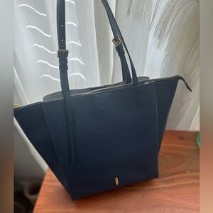 Thacker Vern tote